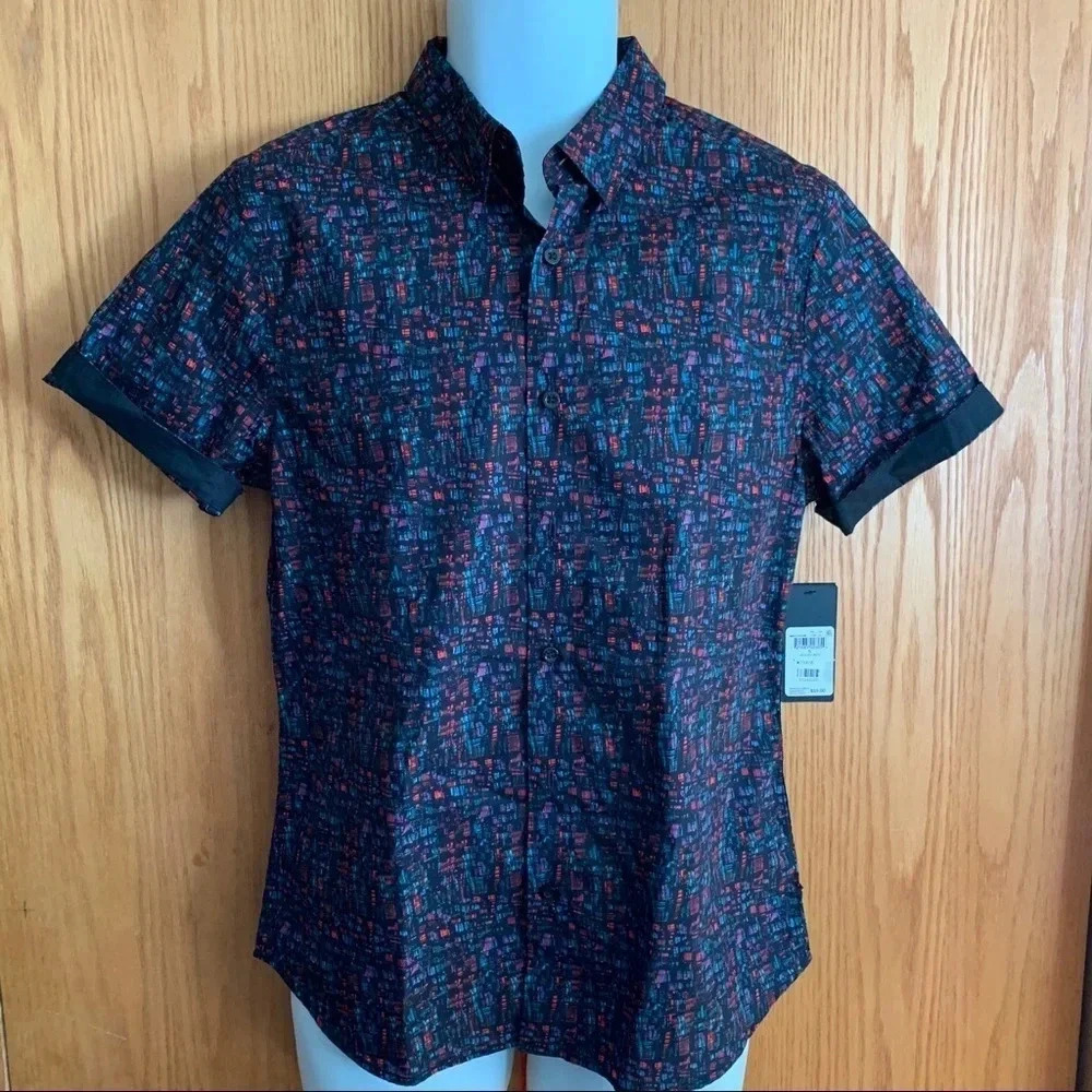 *NEW GUESS Short Sleeve Button Down SlimFit Shirt